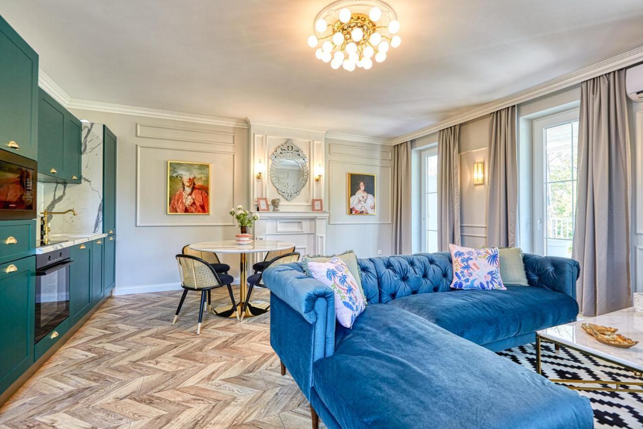 The Doors Luxury Apartment Mosonmagyaróvár Eksteriør billede