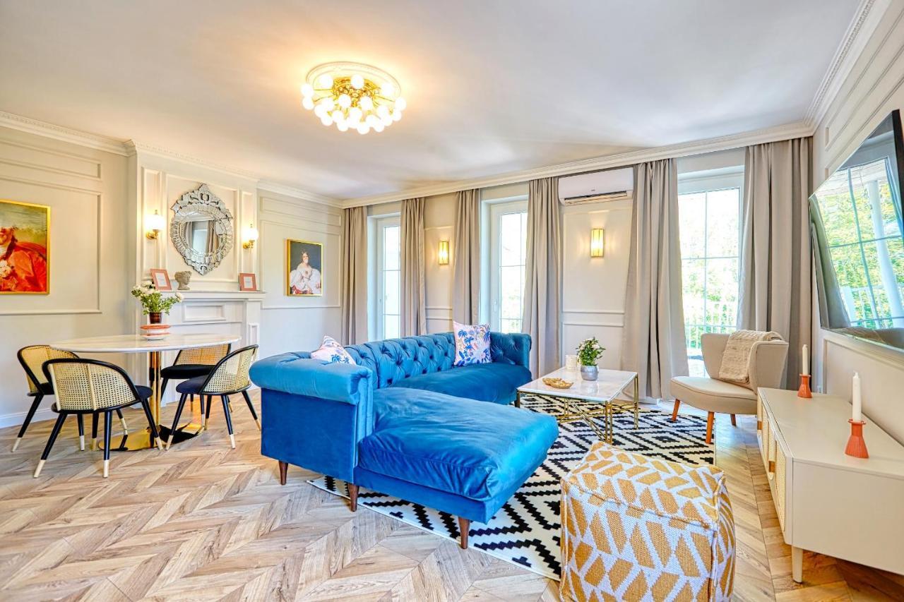 The Doors Luxury Apartment Mosonmagyaróvár Eksteriør billede