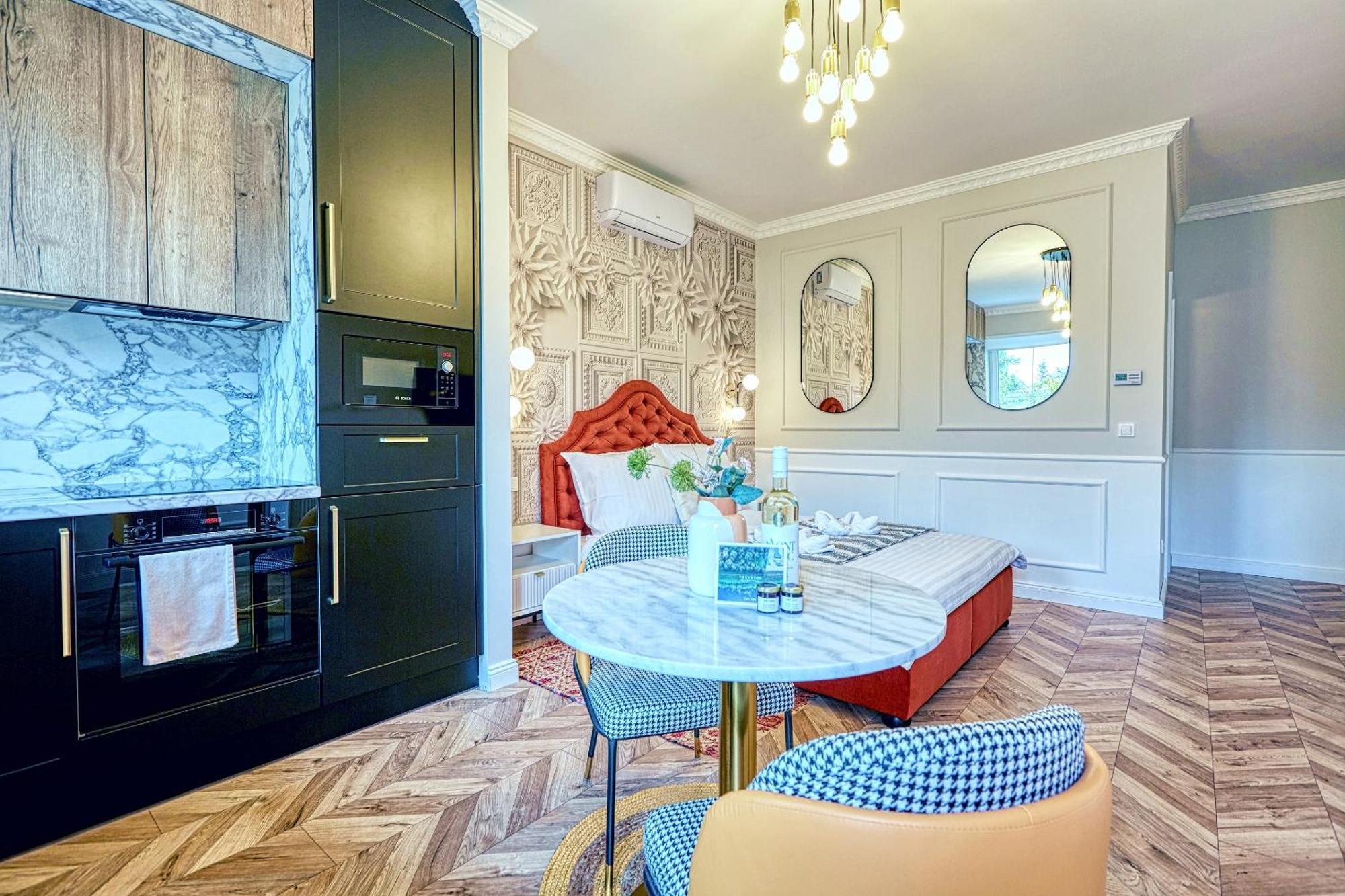 The Doors Luxury Apartment Mosonmagyaróvár Eksteriør billede