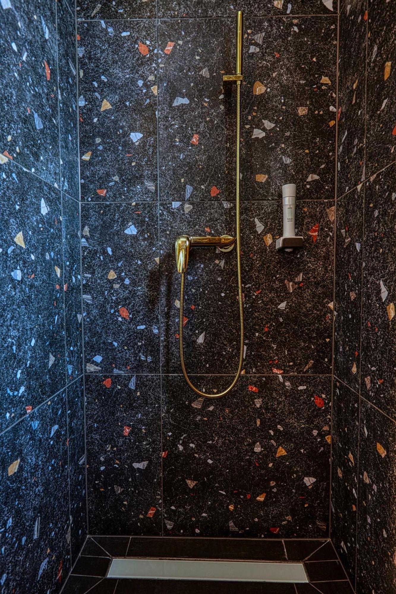 The Doors Luxury Apartment Mosonmagyaróvár Eksteriør billede